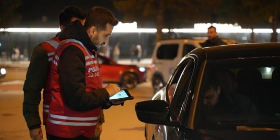 Isparta Emniyeti’nden Trafik Güvenliği Denetimi: 2 Araç Trafikten Men Edildi