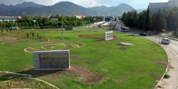Dönel kavşaklarda öncelik sırası nasıl olmalı