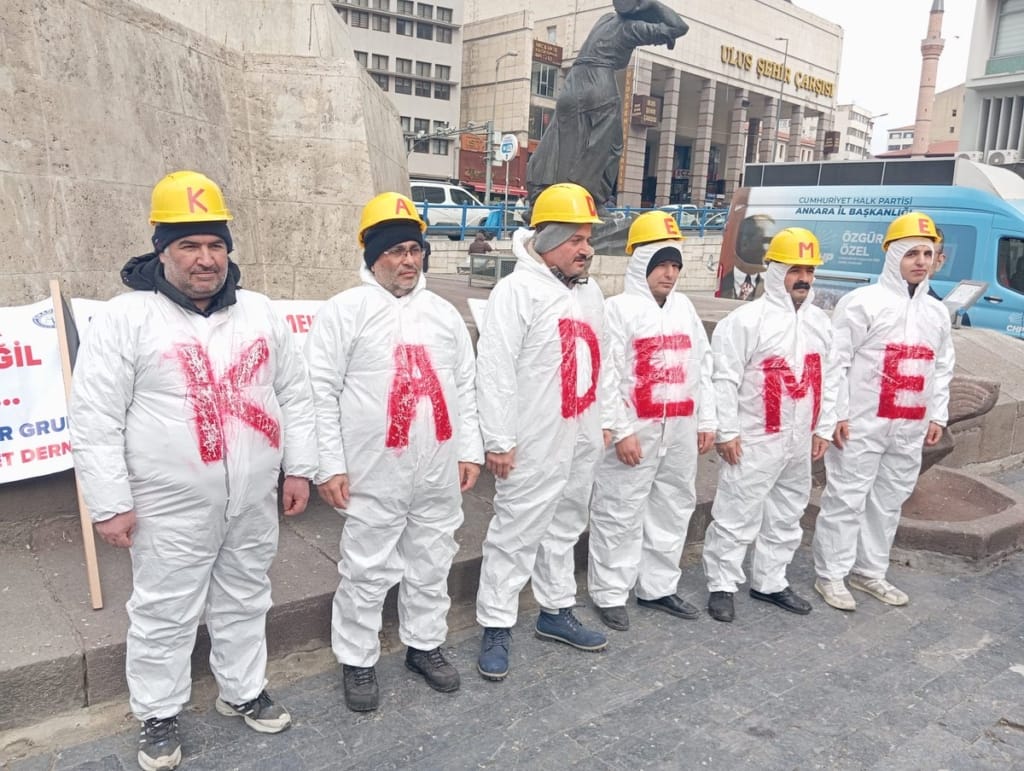 Emadder Sosyal Medyayı Sallıyor