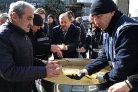 Berat Kandili Öncesi İkram