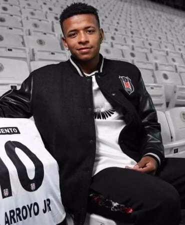 Beşiktaş’ın yeni 10 numarası imzayı attı