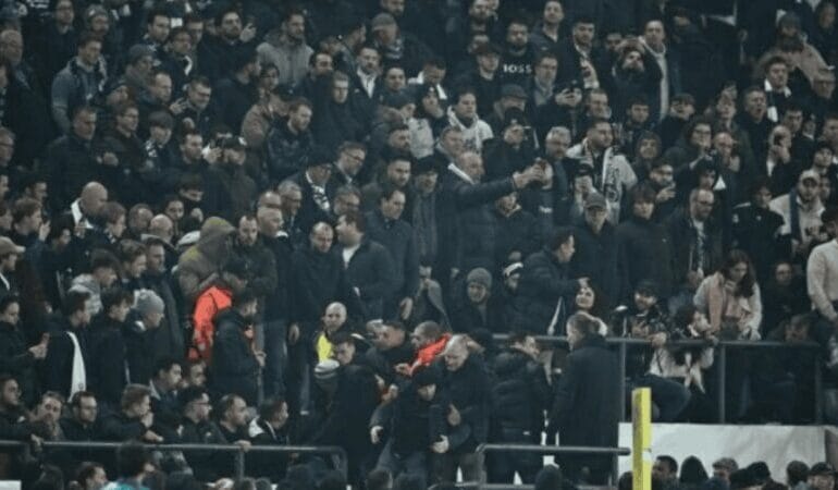 Anderlecht Fenerbahçe maçında olay çıkartan taraftarları men edecek!