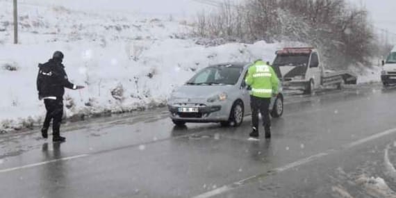 Isparta Emniyet Müdürlüğü’nden Sürücülere Kış Uyarısı