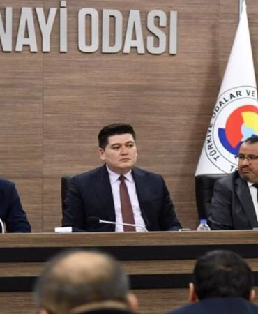 Özbekistan’daki yatırım olanakları Isparta’da iş dünyasına tanıtıldı