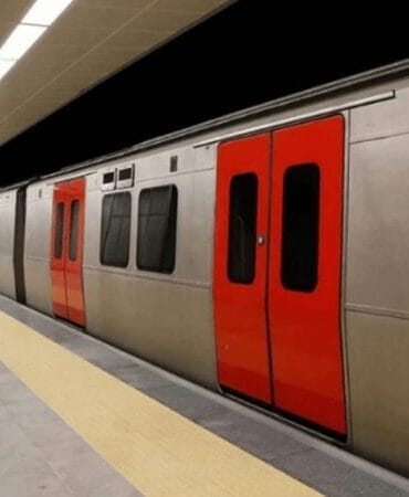 ODTÜ'ye giden otobüs durakları kapatıldı!