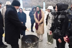 Isparta Belediye Başkanı Başdeğirmen, ÜNİAK Davraz Fest’te gençlerle buluştu