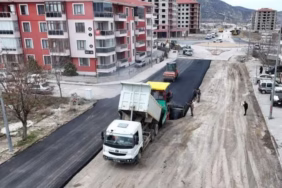 Isparta 206. Cadde'de asfaltlama yapıldı