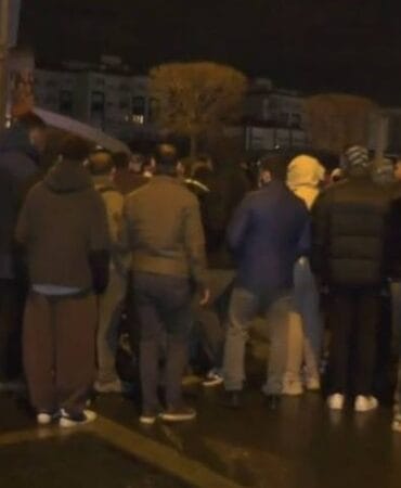 Polis müdahalesi sonrası ODTÜ öğrencinleri CHP Genel Merkezi'ne sığındı