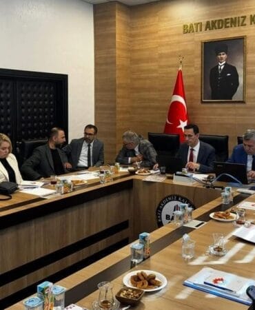Isparta Deri İhtisas ve Karma Organize Sanayi Bölgesi üçüncü etap toplantısı gerçekleşti