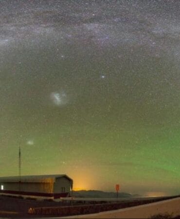 Atacama semalarında gizemli yeşil parıltı: Bilim insanları “airglow” dedi