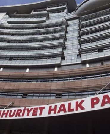 Konya’da miting çağrısı yapan CHP’lilere silahlı saldırı!