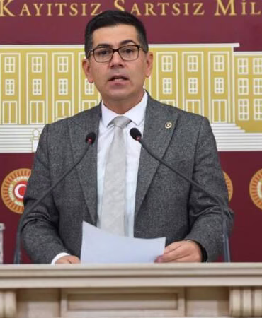 Chp Milletvekili Halıcı iki mühendisin intiharını meclise taşıdı