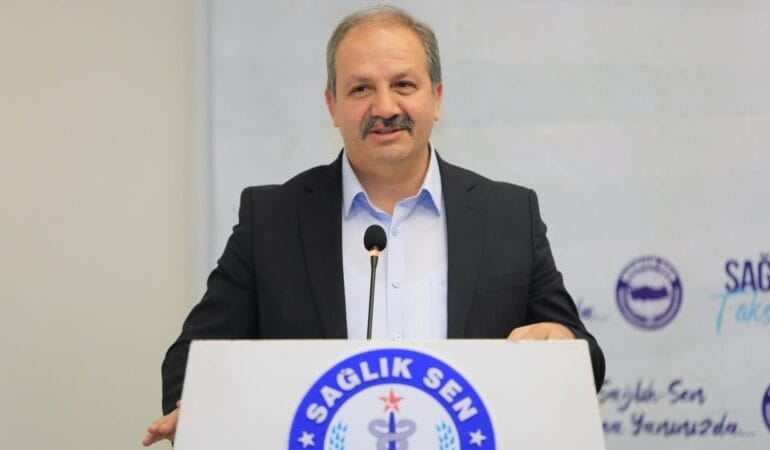 Sağlık-Sen şubeleri bir ilke imza attı: Bir günde 6 bin 538 üye yaptı