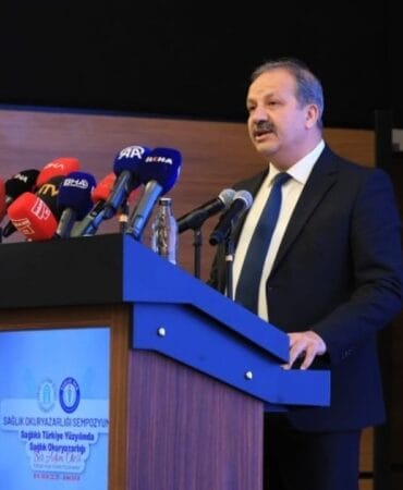 Sağlık-Sen Genel Başkanı Mahmut Faruk Doğan, sağlık ve sosyal himzetler profesyonellerine çağrıda bulundu!