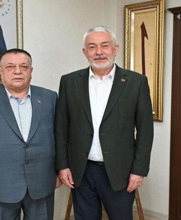 Isparta'da emeklilerden Başkan Başdeğirmen’e hizmet teşekkürü