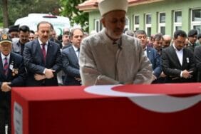 Kıbrıs Gazisi son yolculuğuna uğurlandı