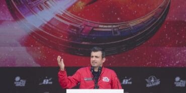 Bayraktar: TEKNOFEST bir neslin uyanış hikayesidir