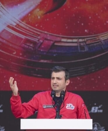 Bayraktar: TEKNOFEST bir neslin uyanış hikayesidir