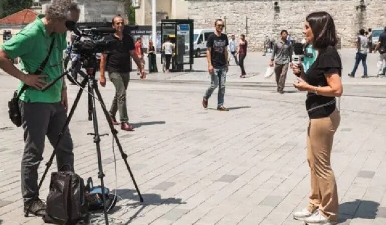 MHP'den 'sokak röportajları kontrol altına alınsın' teklifi