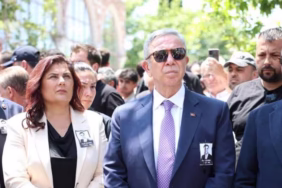 Mansur Yavaş, Ferdi Zeyrek’in cenaze törenine katıldı: “Halkın evladını uğurladık”