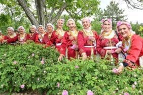 Gülün yolculuğunu bizzat yerinde deneyimlediler