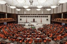 Komisyon başkanlıklarına dair Meclis kararı Resmi Gazete’de yayımlandı