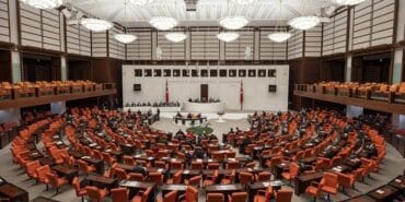 Komisyon başkanlıklarına dair Meclis kararı Resmi Gazete’de yayımlandı