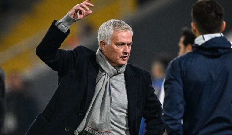 Mourinho’nun geleceği bu akşam değişebilir