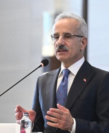 Bakan Uraloğlu: İran hariç hava sahası kısıtlamaları kaldırıldı