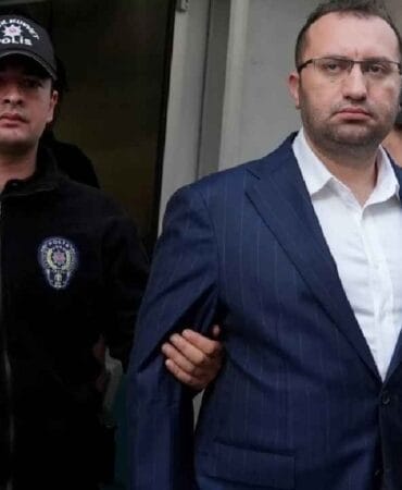 Başkanı tutuklanan CHP'li belediye AKP'ye mi geçecek?