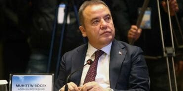 Antalya Büyükşehir Belediye Başkanı Muhittin Böcek tutuklandı