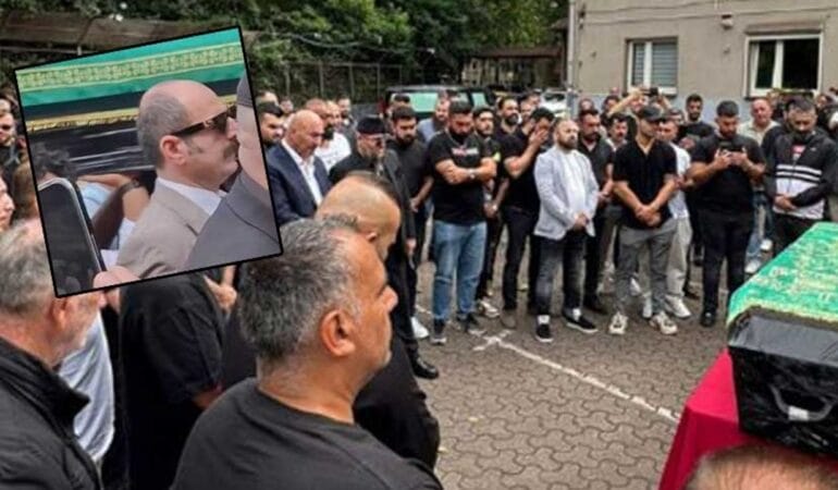 Eski savcı Zekeriya Öz, Muhammed Yakut'un cenazesinde ortaya çıktı