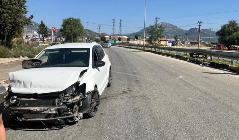 Eğirdir’de Viraj Kazası: 3 Yaralı