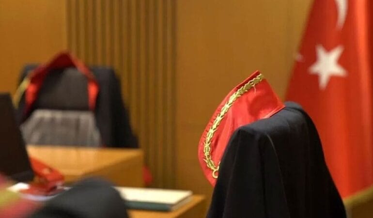 İzmir Büyükşehir Belediyesi davasında tahliye kararı veren hakimlere görev değişikliği!
