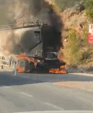 Antalya-Isparta Karayolunda Silobas Tankeri Yanarak Küle Döndü