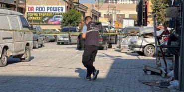 Konya’da Araç Tamir Tartışması Bıçaklı Kavgaya Dönüştü: 1 Kişi Parmağını Kaybetti
