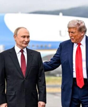 Trump ile Putin'in öğle yemeği planı iptal edildi