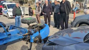 Senirkent'te Otomobil-Patpat Çarpışması: İki Yaralı