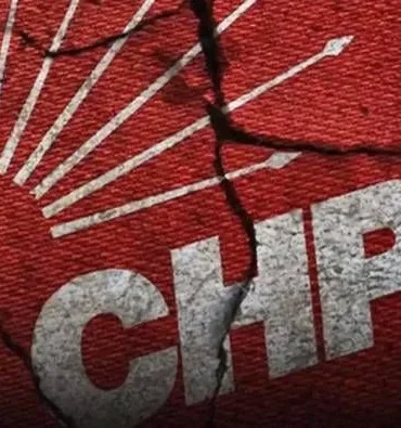 İki CHP’li Belediye Başkanı Daha AKP’ye Mi Geçiyor? Yeni İddialar ve Gelişmeler
