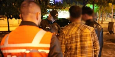 Isparta’da Gece Asayiş Operasyonu: Parklar ve Mesire Alanları Kontrol Edildi