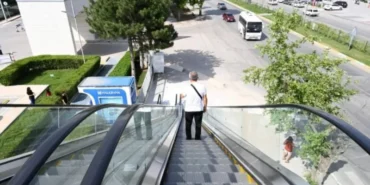 Şehir Hastanesi Üst Geçidi’ndeki Arıza Vatandaşları Mağdur Ediyor
