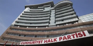 Gürsel Tekin, Berhan Şimşek ve Barış Yarkadaş CHP’den ihraç edildi