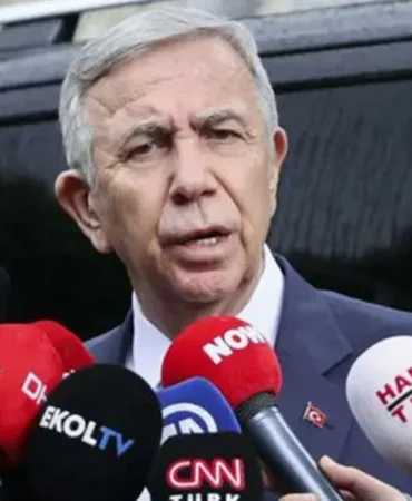 CHP İstanbul İl Başkanlığına Polis Ablukası: Mansur Yavaş’tan Sert Tepki ve Demokrasi Uyarısı