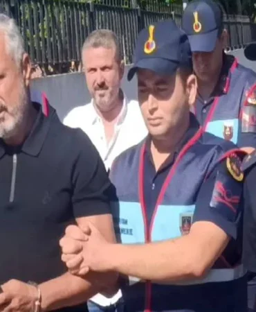 Eski Manavgat Belediye Başkanı ve Kardeşi Rüşvet ve Yolsuzluk İddiasıyla Tutuklandı