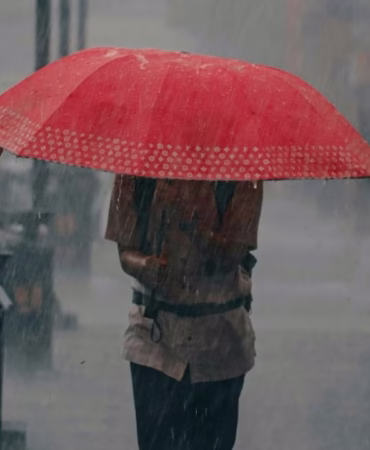 Türkiye Genelinde Kritik Hava Uyarısı: 55 Şehir Sağanak ve Fırtınanın Etkisinde