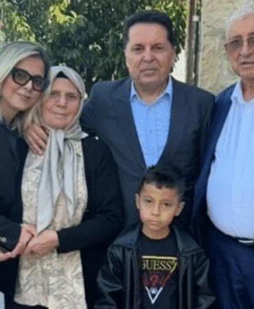Ahmet Özer’den, Ekrem İmamoğlu’nun anne ve babasına ziyaret