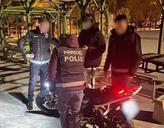 Isparta'da Narkotiğe Karşı 'Narkoalan' Denetimi