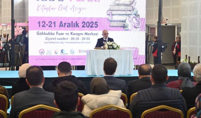 Isparta Kitap Fuarı’nda Yenişehirlioğlu İlgisi