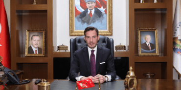 Tokat Belediye Başkanı’nın makamında böcek şoku