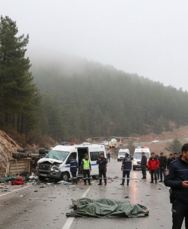 Isparta-Antalya-Yolundaki-Kazadan-Aci-Haber-Sayi-2-Oldu-gemini
